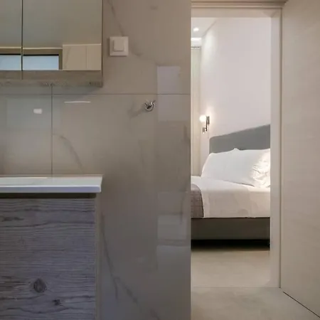 Apts. For Large Group With Parking & Yard * Chania (Crete)