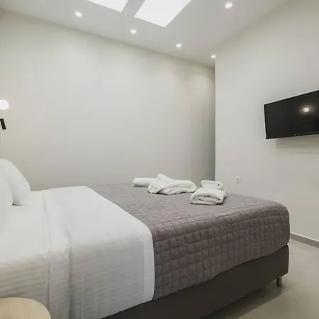 Apts. For Large Group With Parking & Yard Apartment Chania (Crete)