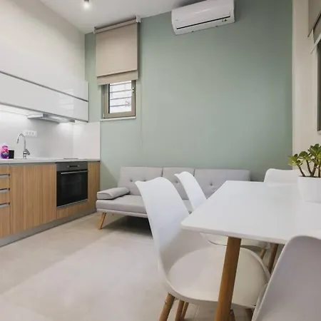 Apts. For Large Group With Parking & Yard Apartment Chania (Crete)