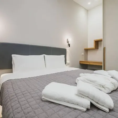 Apartment Apts. For Large Group With Parking & Yard Chania (Crete)